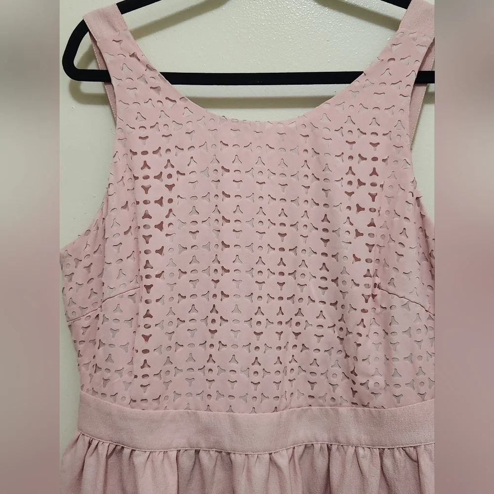 Forever 21 Plus mini dress in pink with cinched waist - Picture 6 of 11